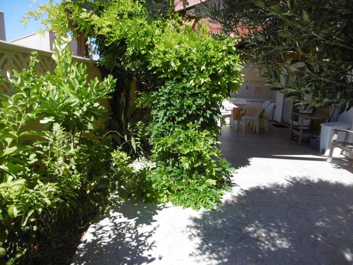 Holidayland 6 Ou 7 Personnes Avec Terrasse Et Place De Parking Privative Holiday home *